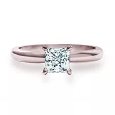 Princess cut diamond engagement ring