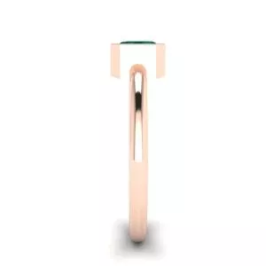 Stylish Square Emerald Ring in 18K Rose Gold - Photo 2