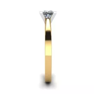 Futuristic Style Princess Cut Diamond Ring in Yellow Gold - Photo 2
