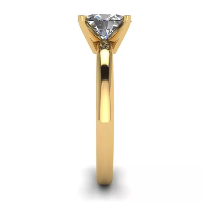 Oval Diamond Ring in 18K Yellow Gold - Photo 2