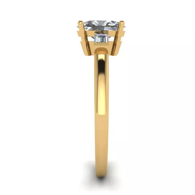 Oval Diamond Side Baguettes Yellow Gold Ring - Photo 2