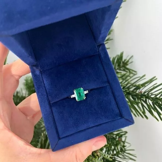 3 carat Emerald Ring with Side Diamonds Baguette Rose Gold - Photo 6